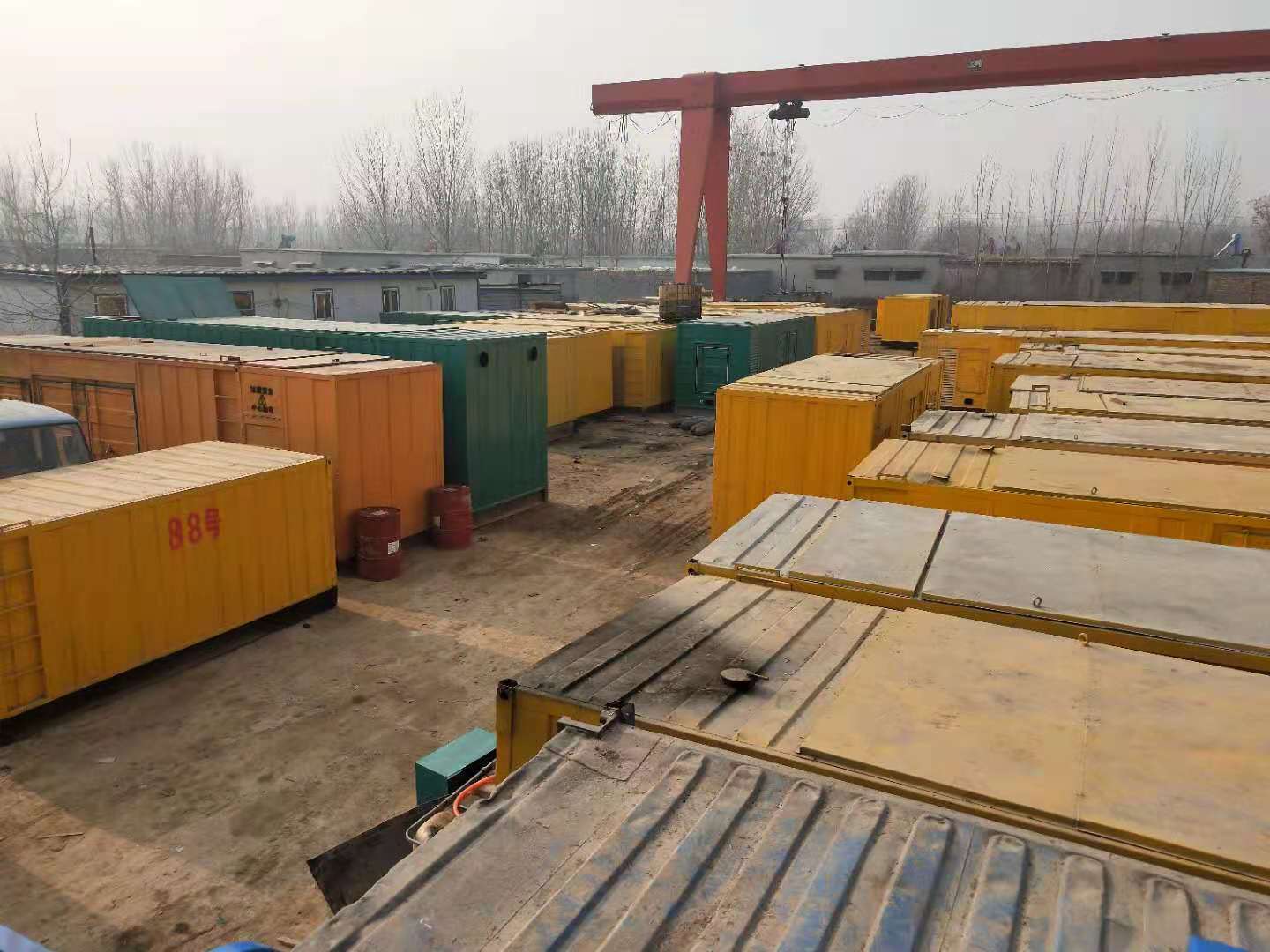 双河租赁发电机-灰尘、风沙对柴油发电机组造成哪些不良影响？
