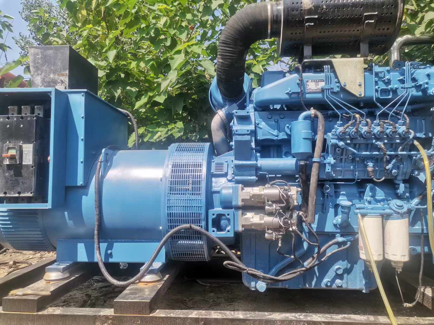 双河详细说明降低 800kW 柴油发电机输出电流波动的方法