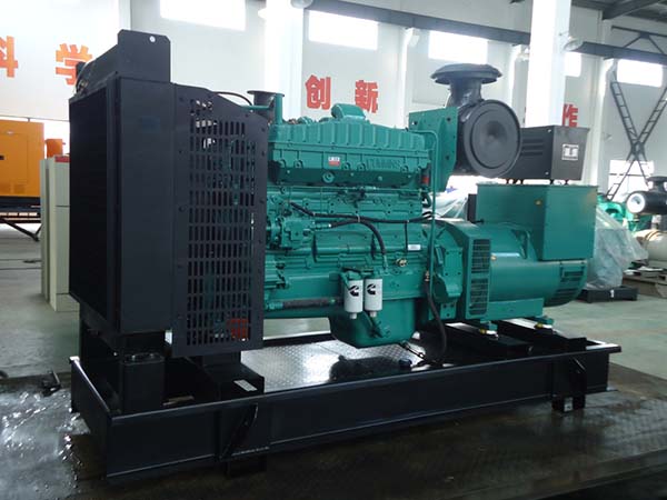 双河更换发电机组燃油预热装置的加热元件需要哪些工具？